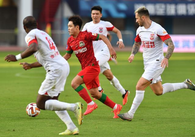 开云体育网址-【中超】黄紫昌破门田玉达扳平 河南1比1战平亚泰
